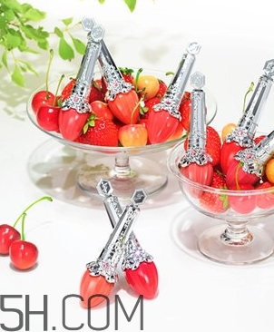 草莓紅口紅是什么顏色？草莓紅口紅效果圖