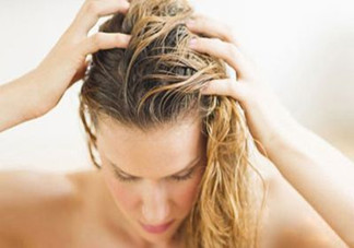 頭發(fā)油怎么辦？頭皮屑很多怎么去除？