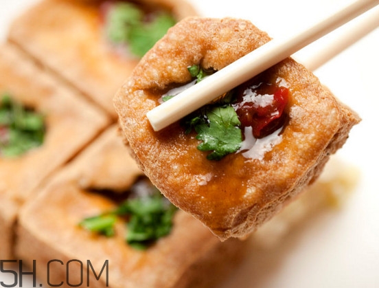 臭豆腐是發(fā)物嗎？吃臭豆腐有什么危害