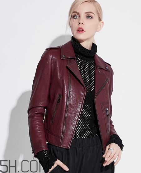 羊皮皮衣皺了怎么辦？羊皮衣服可以熨燙嗎？