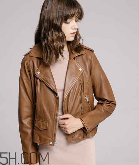 羊皮衣服有味怎么去除？羊皮衣服破了怎么辦？