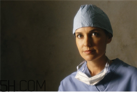 骨折吃魷魚好嗎？骨折能吃鴨子嗎？