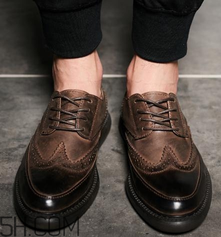 牛皮鞋買(mǎi)小了怎么辦？牛皮鞋會(huì)越穿越大嗎？