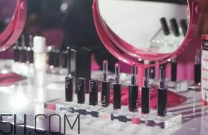 迪奧857什么色？迪奧857口紅試色