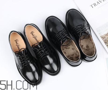 牛皮鞋子發(fā)霉怎么清洗？牛皮鞋子變黃怎么清洗？