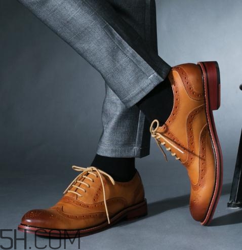 牛皮鞋會有褶皺印嗎？牛皮鞋子有刮痕怎么辦？