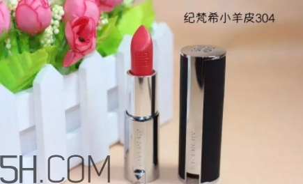 迪奧888和紀(jì)梵希304一樣嗎？迪奧888和紀(jì)梵希304試色對(duì)比