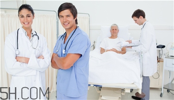 骨折用的鋼板多少錢？骨折用鋼板好還是鋼釘好？