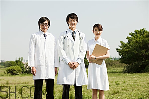 骨折做牽引疼嗎？骨折做牽引怎么回事？