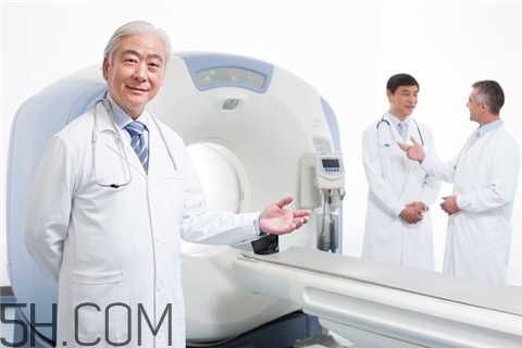 骨折需要打消炎針嗎？骨折打石膏多久能拆？