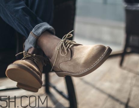 反絨皮鞋怎么清洗？反絨皮鞋可以用水洗嗎？