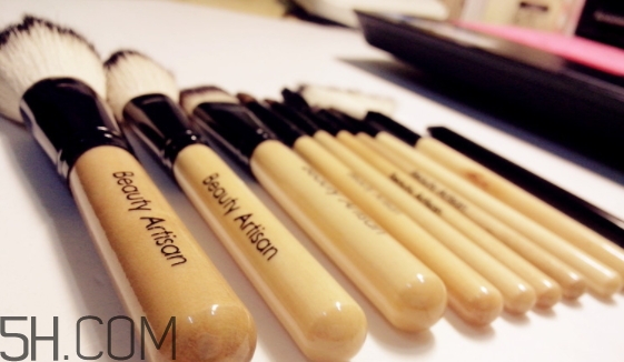 美麗工匠化妝刷好用嗎？美麗工匠化妝刷多少錢？