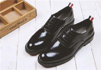 漆皮鞋不亮了怎么辦？漆皮鞋怎么擦亮？