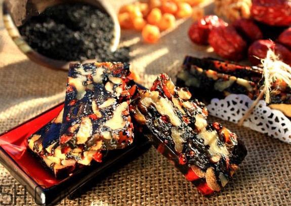 阿膠固元膏什么時(shí)候吃最好？阿膠固元膏怎么保存