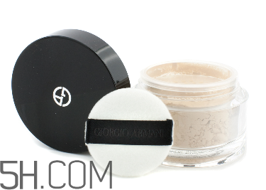 怎么判斷是否要定妝？散粉的正確使用方法