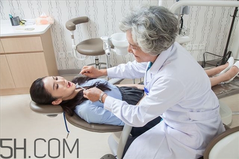 抑郁癥不治療會(huì)好嗎？抑郁癥不治療的后果