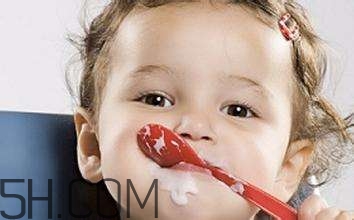 什么樣的人比較適合喝酸奶？酸奶喝多了會上火嗎？