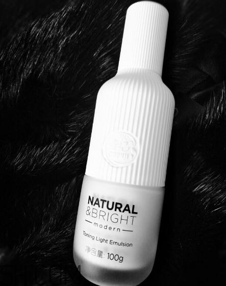 春紀素顏乳怎么用？春紀素顏乳使用方法