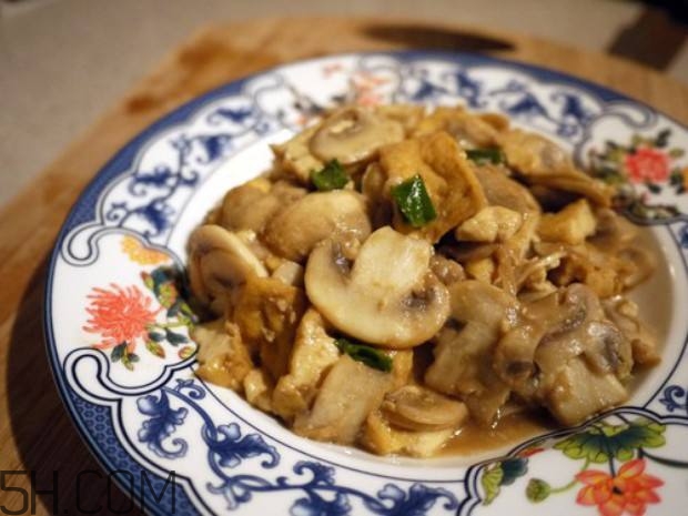 老年人晚餐吃什么好？老年人晚餐有什么注意事項(xiàng)？