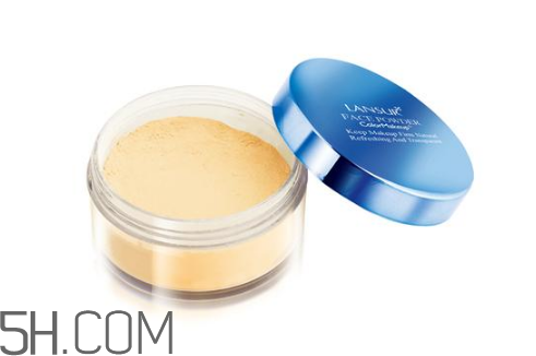 氣墊bb霜用什么定妝好？夏天用定妝粉的好處