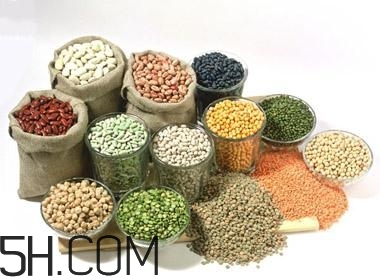 人為什么會(huì)掉發(fā)？怎么防止掉發(fā)？