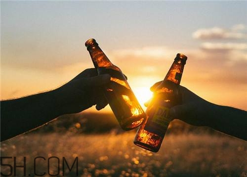 什么時候喝藥酒比較好？喝藥酒有什么禁忌？