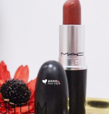 mac小辣椒適合黃皮嗎？mac小辣椒口紅顯白嗎？