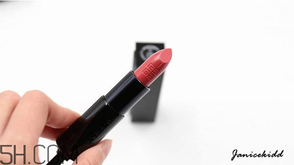 紀梵希禁忌之吻哪個顏色好看？紀梵希熱門口紅色號試色推薦