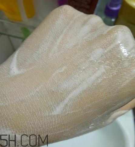 春紀洗面奶好用嗎？春紀潔面乳評測