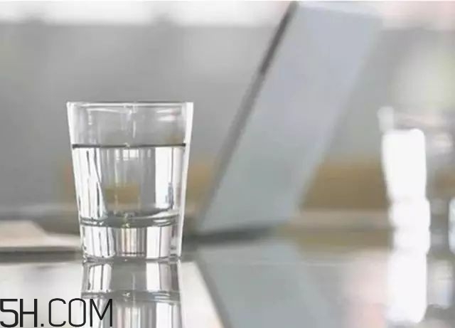 晚上起夜尿多是怎么回事？如何減少起夜次數(shù)？