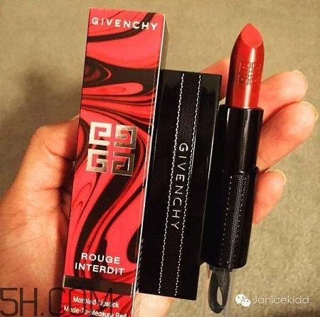 紀(jì)梵希新版禁忌之吻色號試色 紀(jì)梵希禁忌之吻16號好用嗎