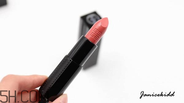 紀梵希禁忌之吻哪個顏色好看？紀梵希熱門口紅色號試色推薦