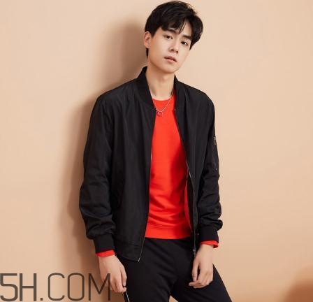 夾克要不要買(mǎi)大一點(diǎn)？夾克買(mǎi)小了怎么辦？