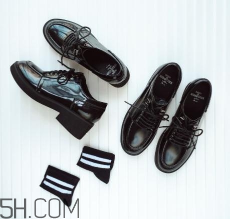 新皮鞋能放幾年？新皮鞋放久了會(huì)壞嗎？