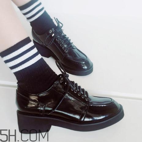 新皮鞋味道大怎么辦？新皮鞋有味道怎么去除？