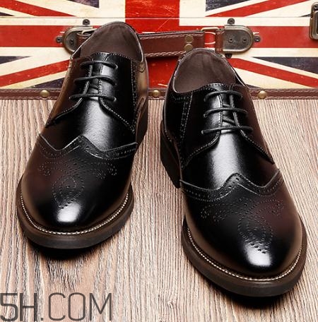 皮鞋掉皮了如何補(bǔ)救？皮鞋掉漆怎么修補(bǔ)？