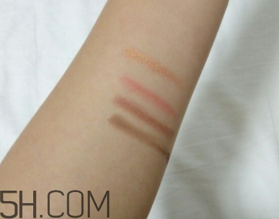 inmoo逸茉化妝品好用嗎？逸茉口紅使用心得