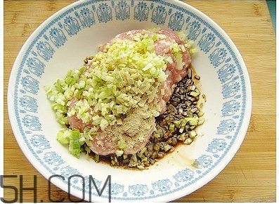 蓮藕可以和豆腐一起吃嗎？蓮藕和豆腐一起吃有什么好處？