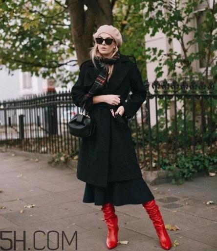 冬天穿裙子怎么搭配？冬天穿裙子搭配圖