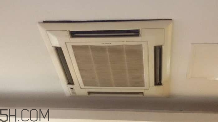 冬天用哪種類型的空調(diào)比較好？冬天用吸頂式空調(diào)好嗎？