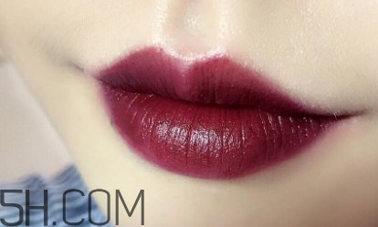 burberry牛血色適合黃皮嗎？burberry巴寶莉牛血色多少錢