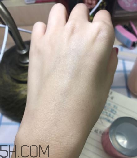 春紀(jì)新彈力嬌嫩菁華乳好用嗎？春紀(jì)新彈力嬌嫩菁華乳評(píng)測(cè)