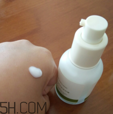 法蘭琳卡蘆薈乳液好用嗎_法蘭琳卡蘆薈乳液評測 法蘭琳卡蘆薈乳液好用嗎_法蘭琳卡蘆薈乳液評測