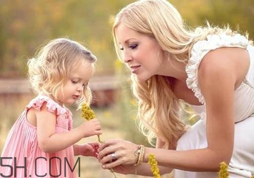 冬天空調開多少度比較適合嬰兒？嬰兒發(fā)燒可以開空調嗎？