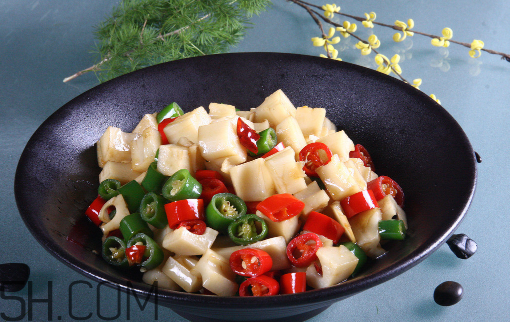 鐵鍋炒藕發(fā)黑了能吃嗎？為什么不能用鐵鍋炒藕？