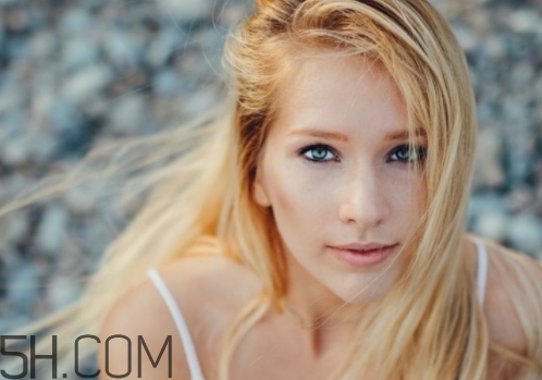 手大拇指下面肌肉疼是怎么回事？拇指下面肌肉疼怎么辦？