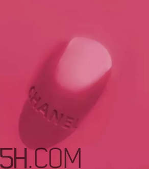 玫紅色口紅適合什么膚色？玫紅色口紅適合黃皮嗎？