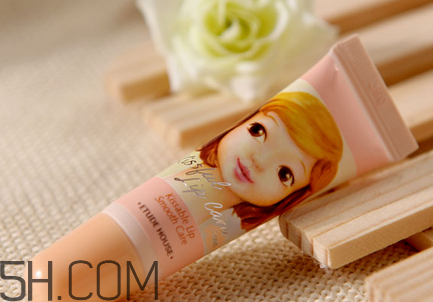 自制潤唇膏可以吃嗎？如何正確選購潤唇膏？