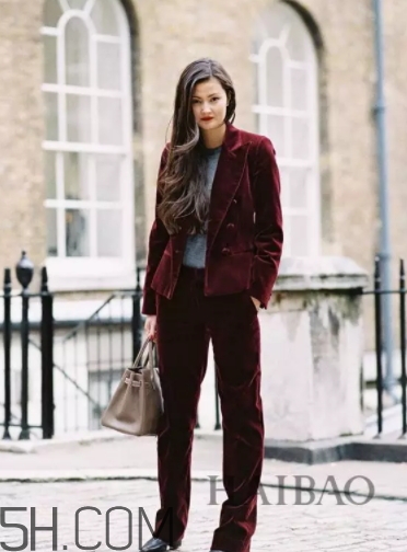 勃艮第紅是什么顏色？勃艮第色是酒紅色嗎？