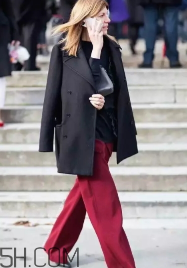 勃艮第紅怎么搭配？勃艮第色搭配什么顏色好看？